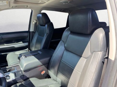 Used 2016 Toyota Tundra Limited w/ Limited Premium Package AWD/4WD image 15