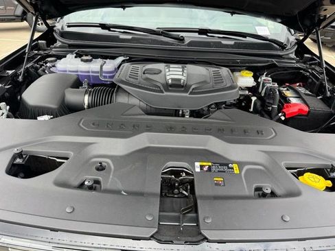 New 2026 Jeep Grand Wagoneer Limited AWD/4WD image 43