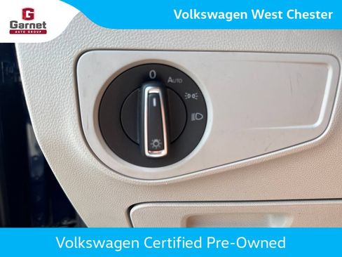 Certified 2023 Volkswagen Tiguan SE FWD image 35