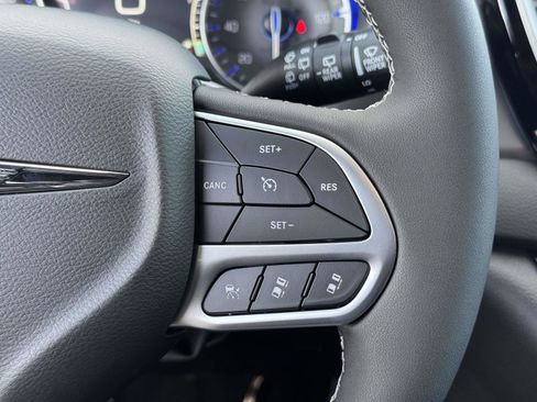 New 2026 Chrysler Voyager LX FWD image 7