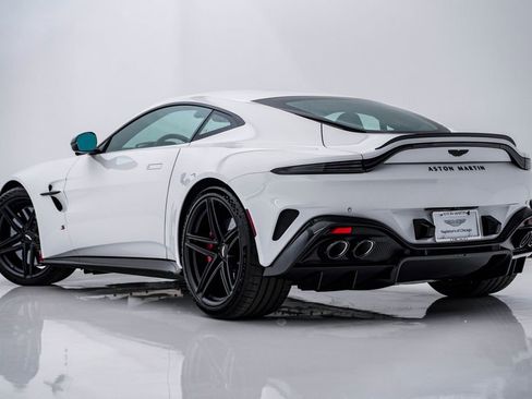 New 2026 Aston Martin V8 Vantage S image 8