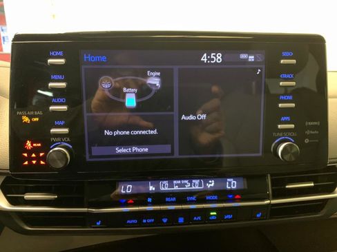 Used 2021 Toyota Sienna XLE image 25