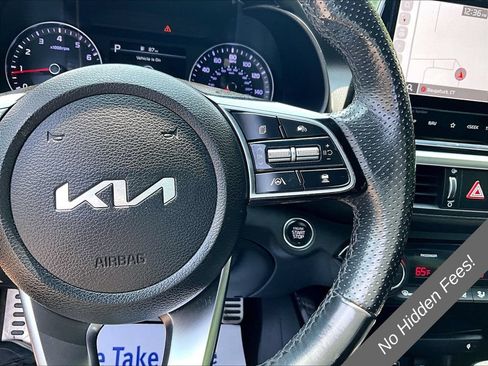 Used 2023 Kia Forte GT-Line w/ GT-Line Premium Package FWD image 17