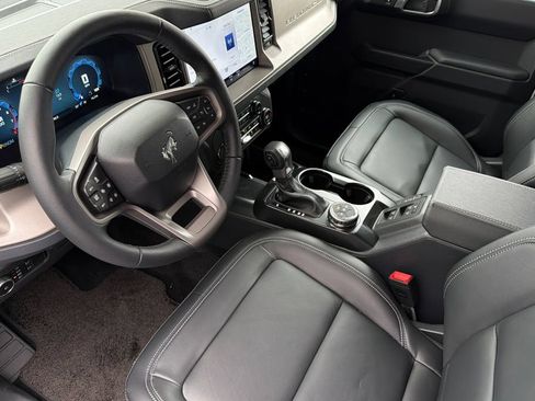 New 2026 Ford Bronco Outer Banks AWD/4WD image 6