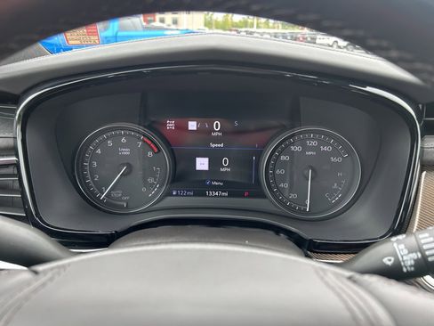 Used 2024 Cadillac XT6 Sport w/ Platinum Package image 32