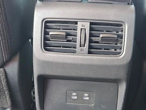 Used 2026 Nissan Rogue SL FWD image 7