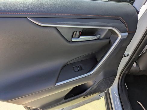 Used 2024 Toyota RAV4 Adventure image 11