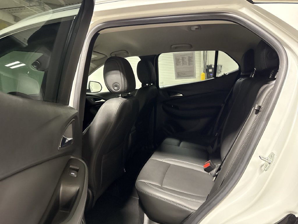 Used 2024 Buick Encore GX Sport Touring AWD/4WD image 22