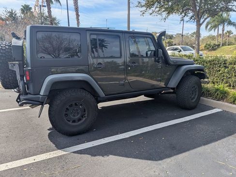 Used 2015 Jeep Wrangler Unlimited Rubicon w/ Dual Top Group image 11