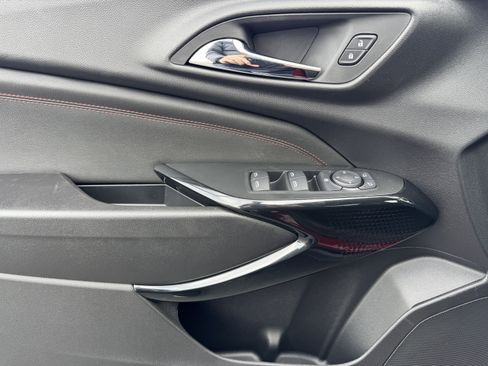 New 2026 Chevrolet Trax RS w/ Driver Confidence Package image 9