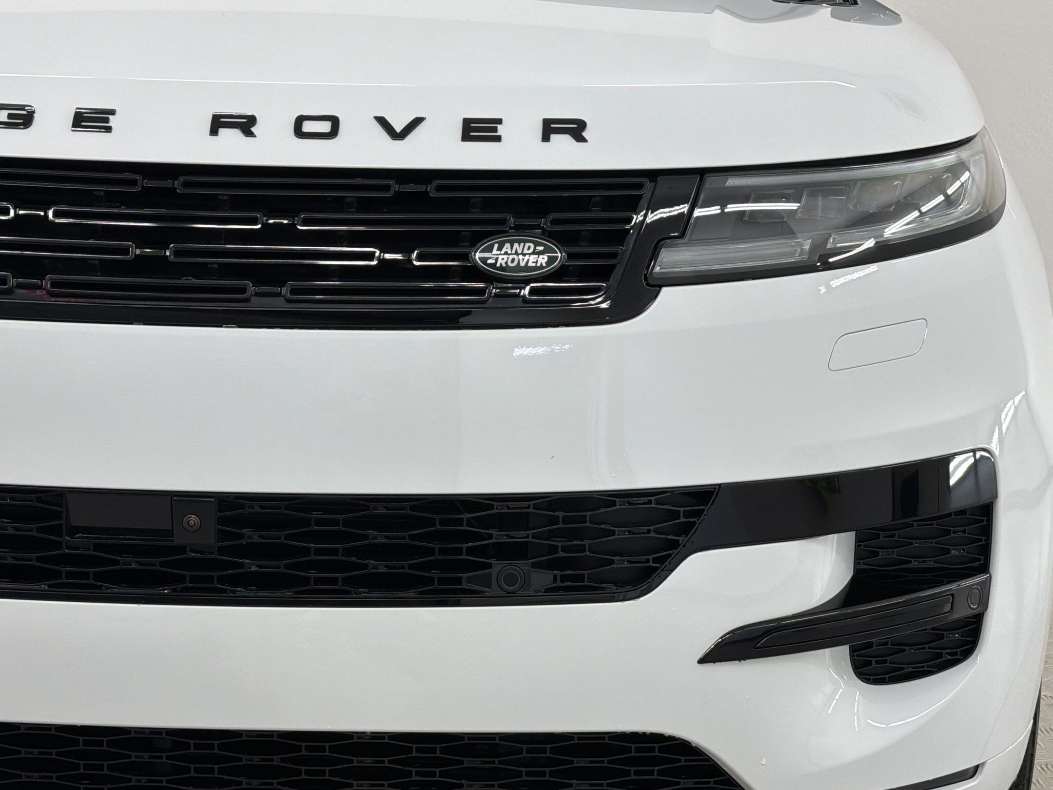 New 2026 Land Rover Range Rover Sport Dynamic SE AWD/4WD image 26