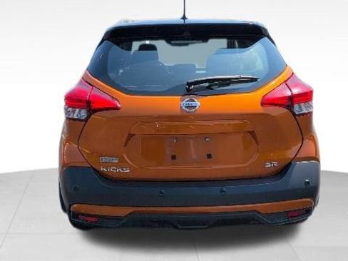 Used 2020 Nissan Kicks SR FWD image 8