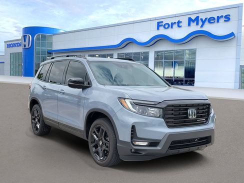 Used 2025 Honda Passport Black Edition image 1