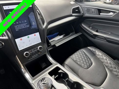 Certified 2024 Ford Edge Titanium image 15