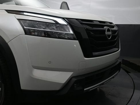 Used 2022 Nissan Pathfinder SL w/ SL Premium Package FWD image 37
