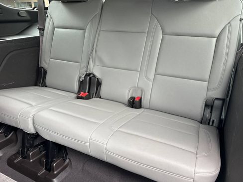Used 2024 Chevrolet Tahoe LT AWD/4WD image 15