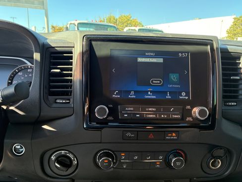 Used 2024 Nissan Frontier S AWD/4WD image 18
