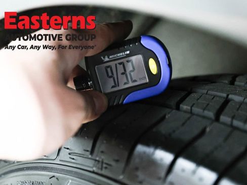 Used 2022 Chrysler Pacifica Limited FWD image 27