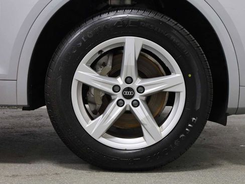 Used 2023 Audi Q5 2.0T Premium w/ Convenience Package image 12