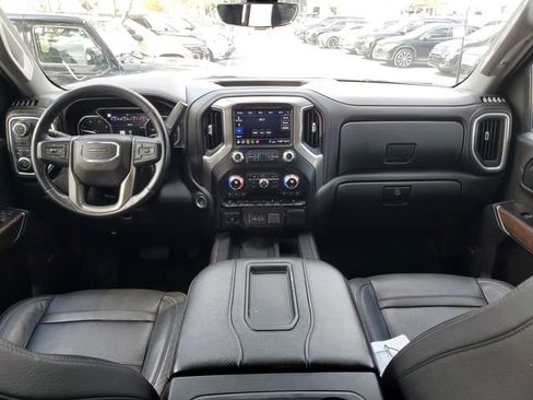 Used 2020 GMC Sierra 2500 Denali w/ Technology Package image 12