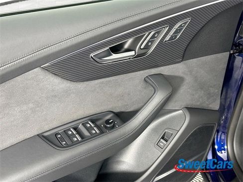 Used 2024 Audi RS Q8 image 40