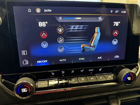 Used 2024 Chevrolet Colorado LT w/ LT Convenience Package III image 16