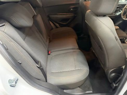 Used 2021 Chevrolet Trax LS w/ Tint and Cruise Package image 38