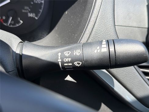 Used 2023 Nissan Altima 2.5 S FWD image 13