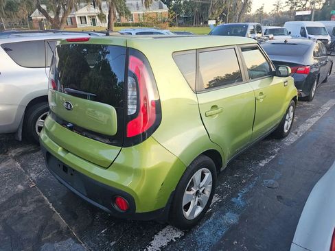 Used 2017 Kia Soul w/ Convenience Package FWD image 3