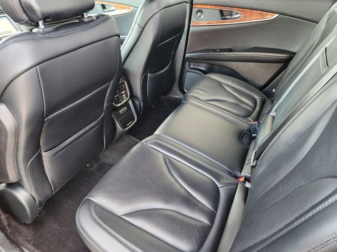 Used 2020 Lincoln Nautilus Reserve image 30