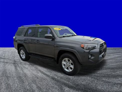 Used 2021 Toyota 4Runner SR5 AWD/4WD image 2