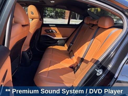 Used 2023 BMW 330i Sedan w/ Premium Package image 21