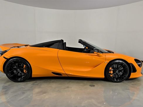 Used 2020 McLaren 720S Performance RWD image 11