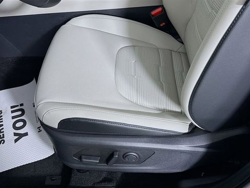 New 2026 Kia Sportage SX AWD/4WD image 23