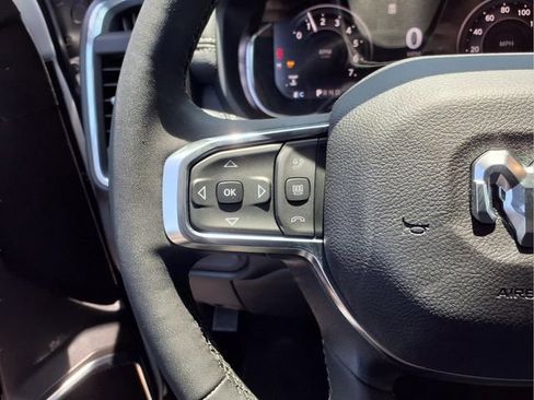 New 2026 RAM 2500 Laramie AWD/4WD image 12
