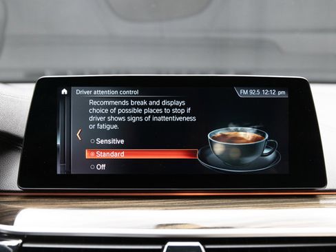 Used 2019 BMW 640i Gran Turismo xDrive image 96