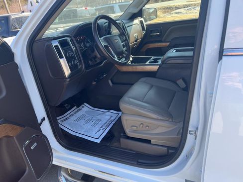 Used 2018 Chevrolet Silverado 1500 LTZ w/ Sport Package image 7