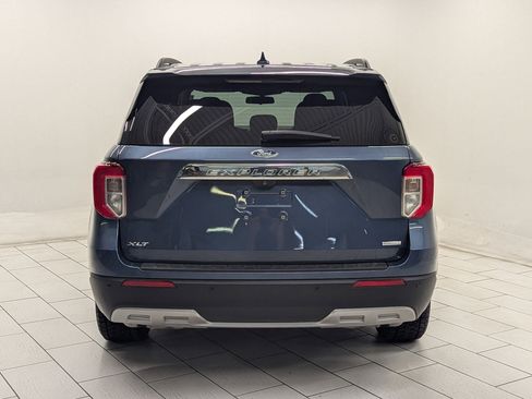Used 2020 Ford Explorer XLT w/ Equipment Group 202A image 8