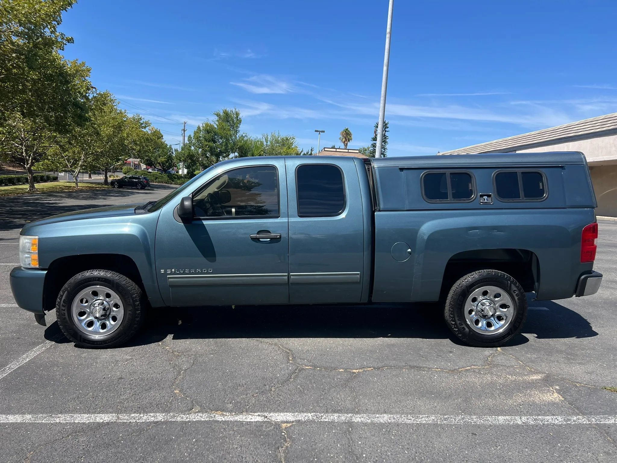 Used 2009 Chevrolet Silverado 1500 LT RWD image 5