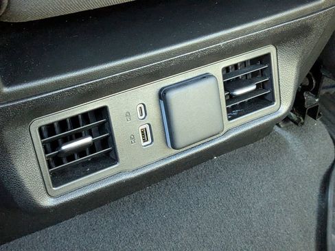 Used 2025 Chevrolet Silverado 1500 LT image 15