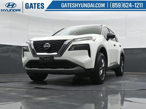 Used 2023 Nissan Rogue S FWD image 38