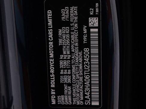 New 2026 Rolls-Royce Cullinan Black Badge image 60