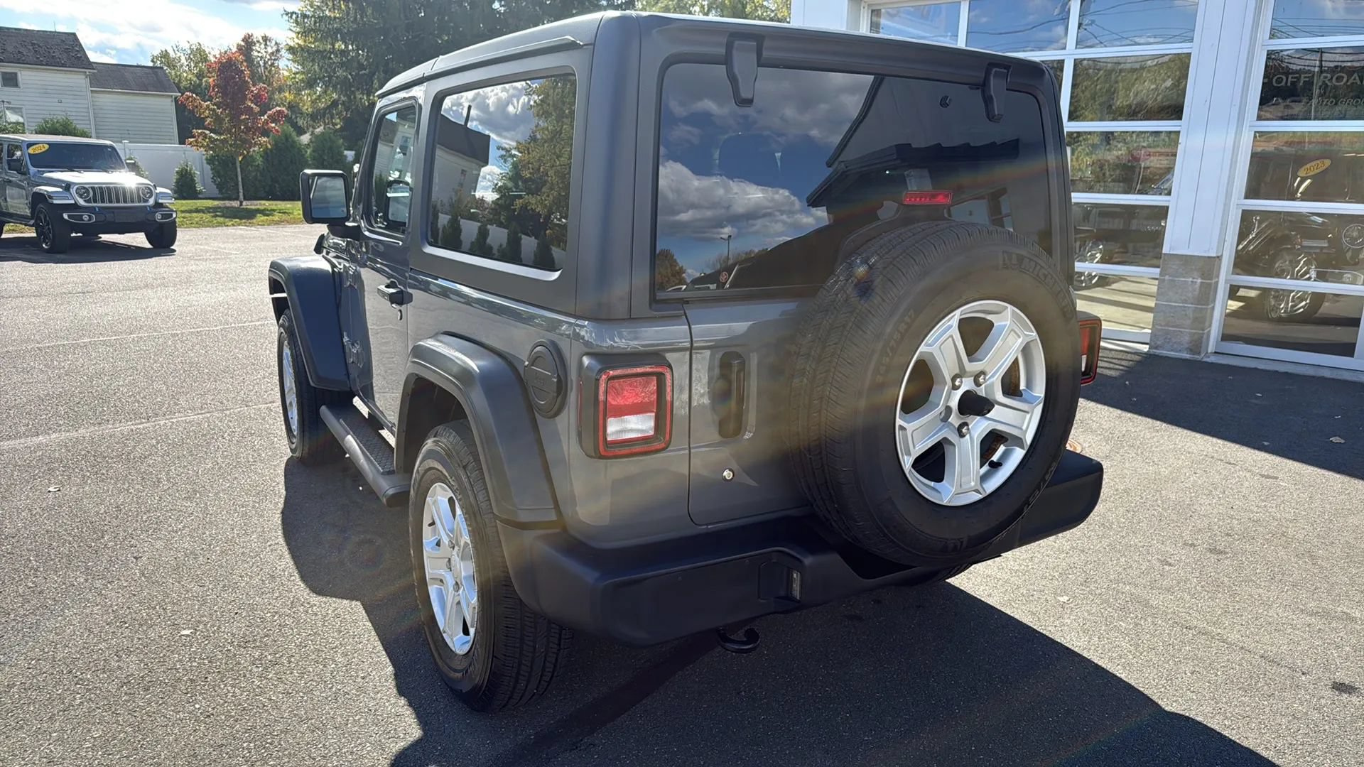 Used 2020 Jeep Wrangler Sport AWD/4WD image 15