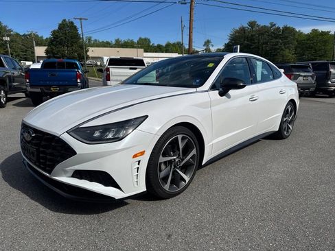 Used 2023 Hyundai Sonata SEL Plus FWD image 3