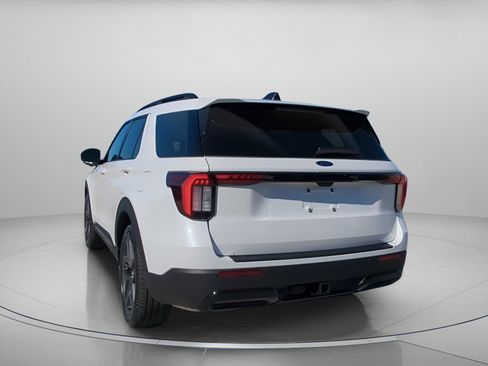 New 2026 Ford Explorer ST-Line w/ ST-Line Street Pack image 25
