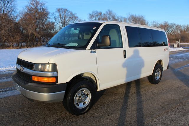 Used 2012 Chevrolet Express 2500 LT w/ LT Preferred Equipment Group RWD image 2