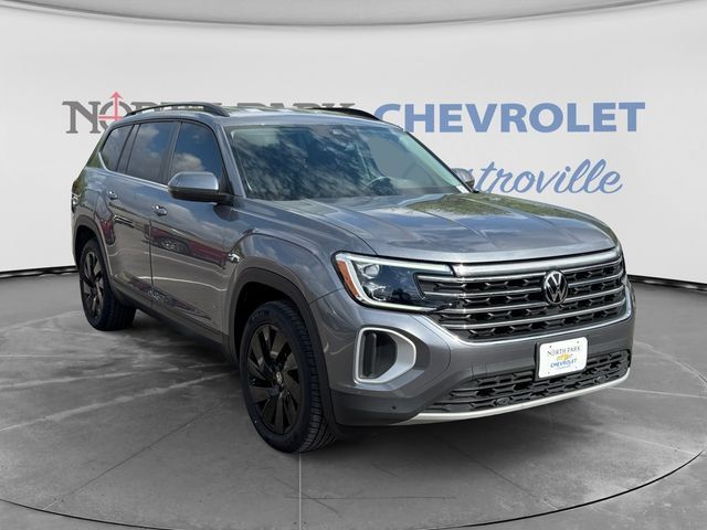 Used 2024 Volkswagen Atlas SE FWD image 1