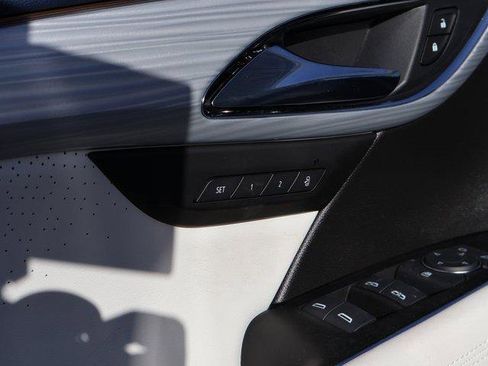 New 2026 Buick Envision Avenir image 21