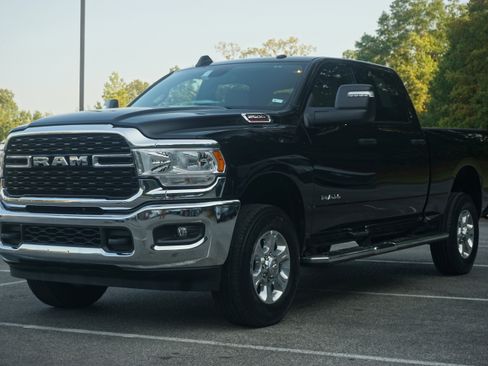 Used 2024 RAM 2500 Big Horn w/ Bed Utility Group image 5