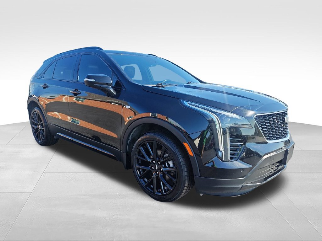 Used 2023 Cadillac XT4 Sport w/ LPO, Onyx Lite Package AWD/4WD image 8